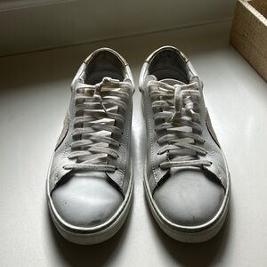 Oliver Cabell EUC Women’s size 37 size 7 Low 1
White with Gold accent